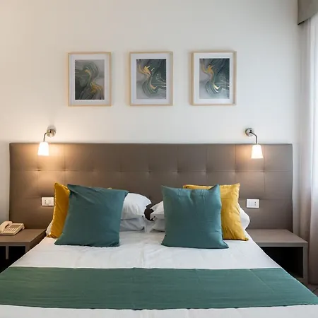 Continental Hotel 3*